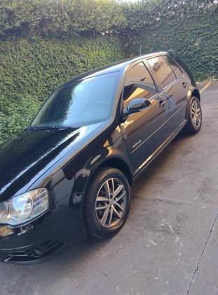 VOLKSWAGEN GOLF 1.6 MI SPORTLINE 8V FLEX 4P MANUAL VOLKSWAGEN GOLF 1.6 MI SPORTLINE 8V FLEX 4P MANUAL